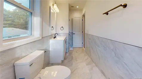 45a N Saunders Avenue Center Moriches NY 11934