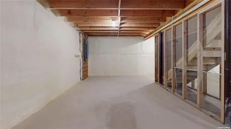 45a N Saunders Avenue Center Moriches NY 11934