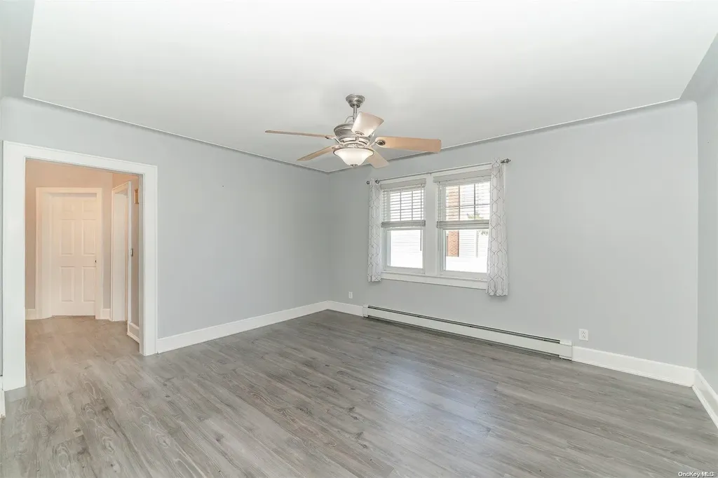 32 Herbert Avenue Lindenhurst NY 11757