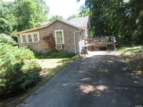 132 Patchogue Avenue Patchogue NY 11772