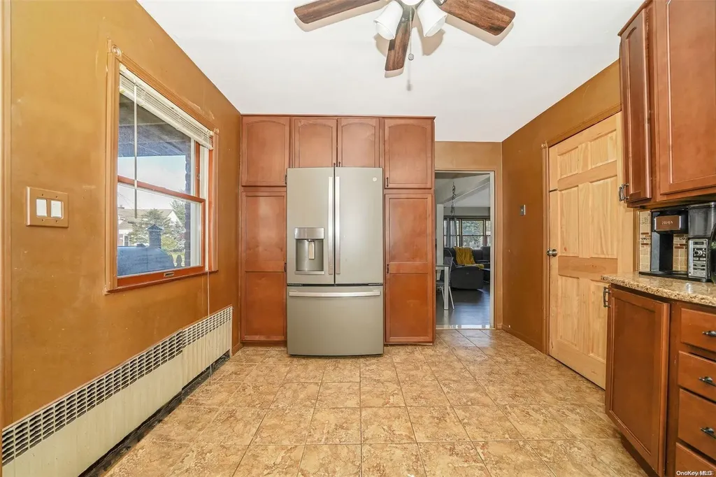 28 Green Avenue Lynbrook NY 11563