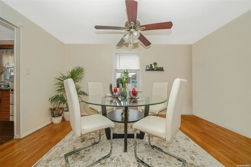 28 Green Avenue Lynbrook NY 11563