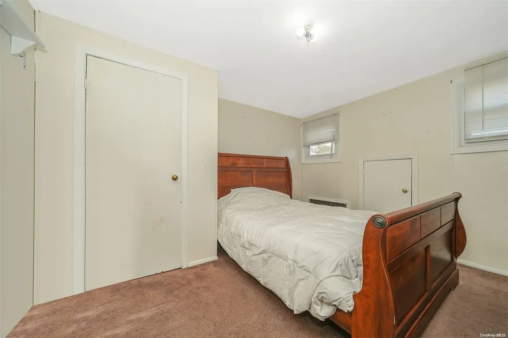 28 Green Avenue Lynbrook NY 11563