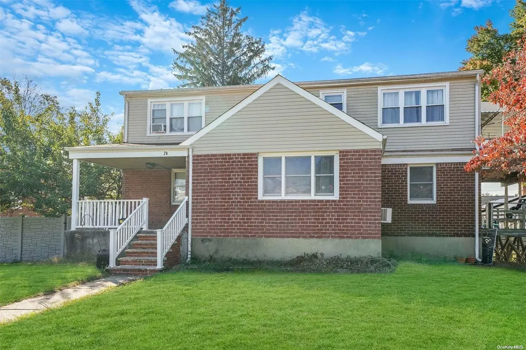 28 Green Avenue Lynbrook NY 11563