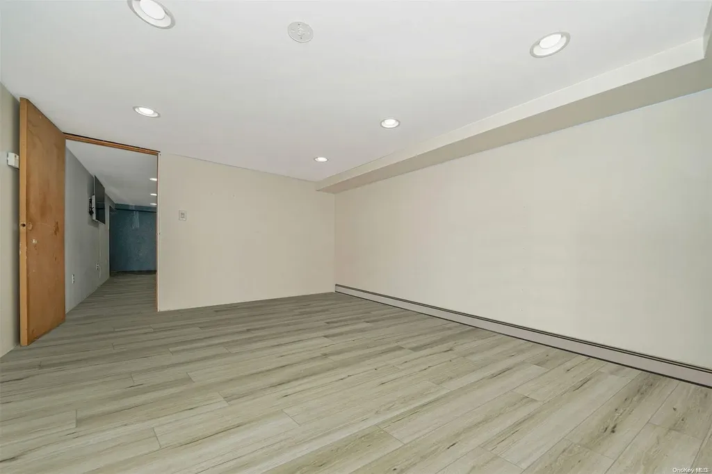 28 Green Avenue Lynbrook NY 11563