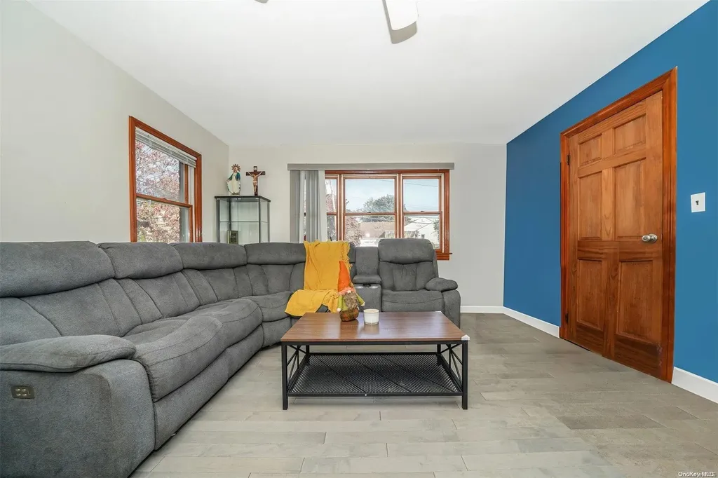28 Green Avenue Lynbrook NY 11563