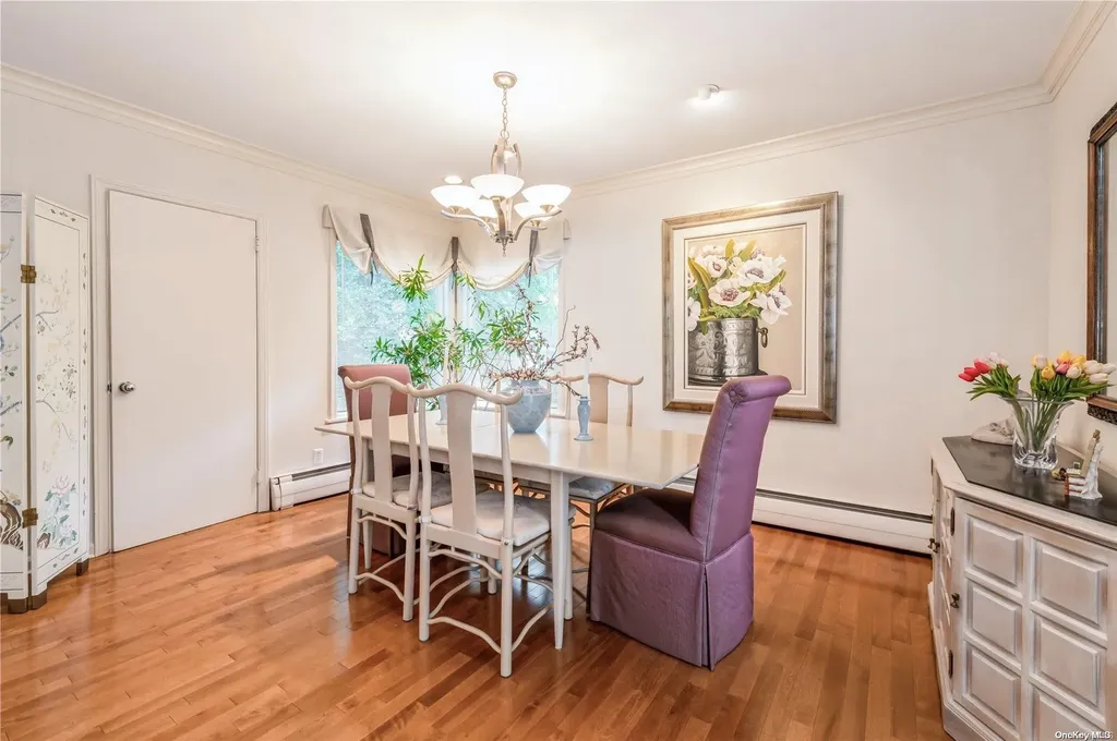 1663 Warwick Road Hewlett NY 11557