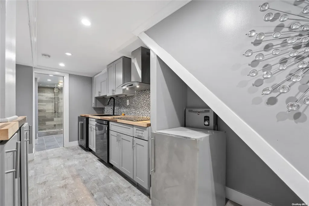 188 Conklin Avenue Brooklyn NY 11236
