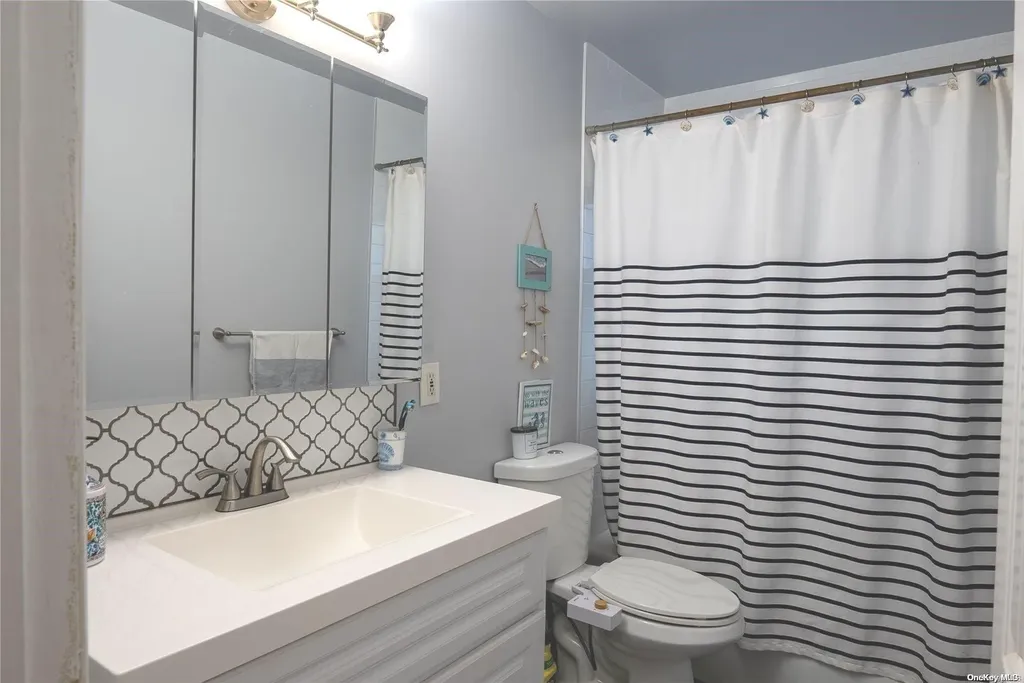 430 E Olive Street Long Beach NY 11561