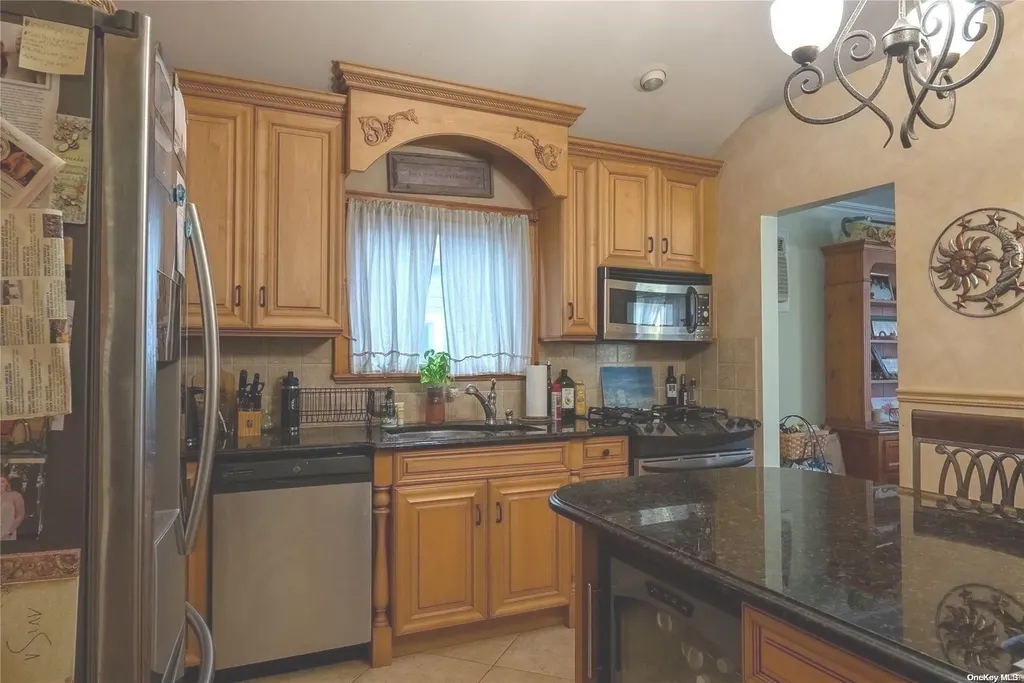 430 E Olive Street Long Beach NY 11561