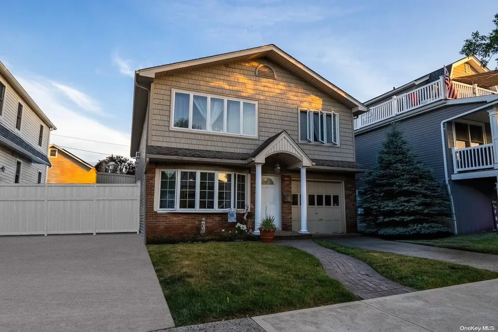 430 E Olive Street Long Beach NY 11561