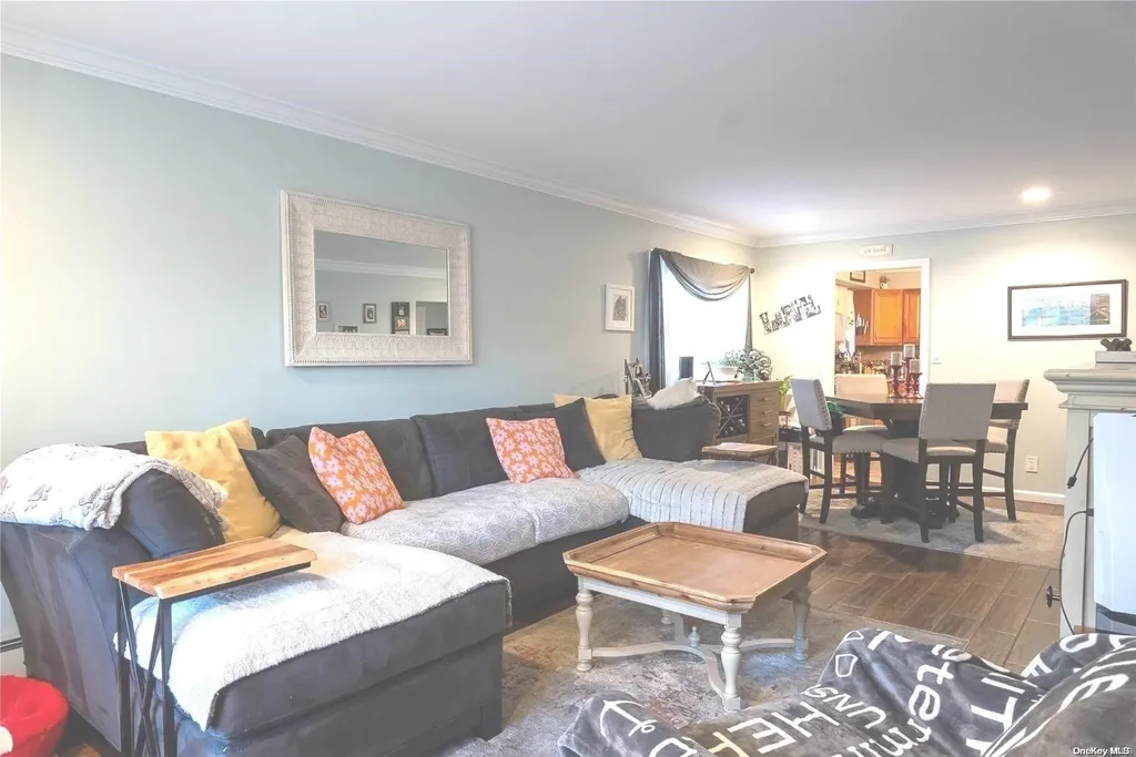 430 E Olive Street Long Beach NY 11561