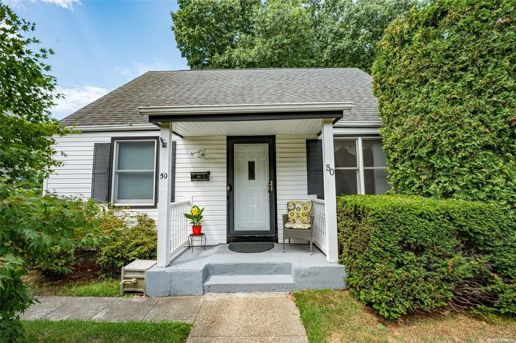 50 Norcross Avenue Bethpage NY 11714