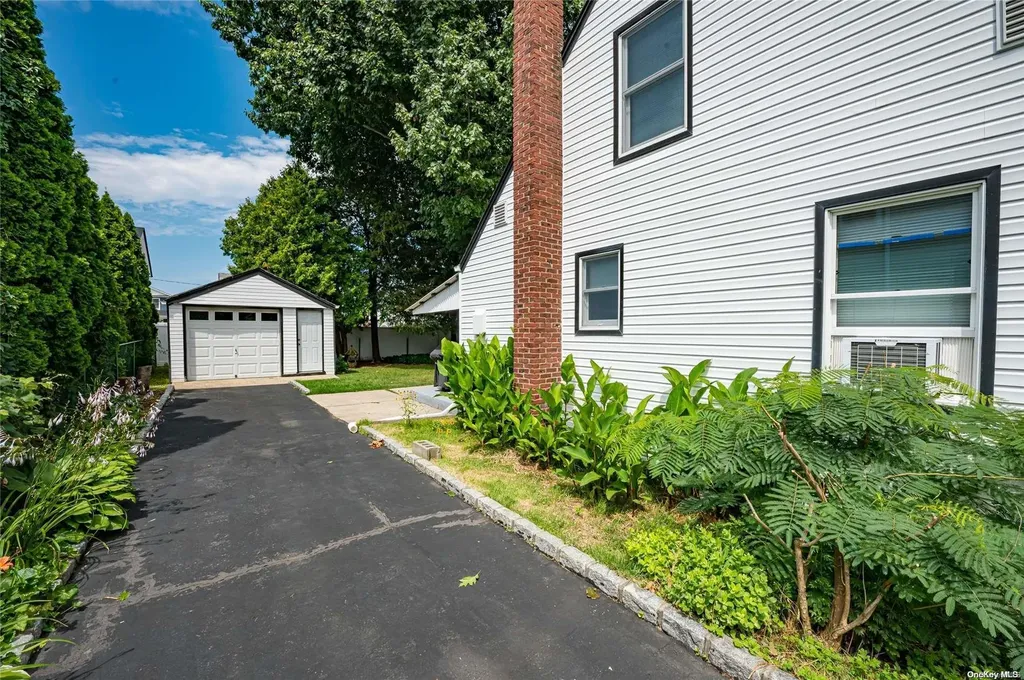50 Norcross Avenue Bethpage NY 11714