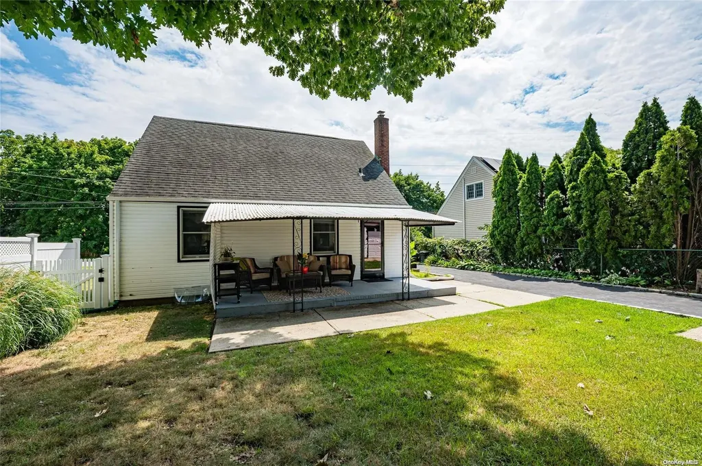 50 Norcross Avenue Bethpage NY 11714
