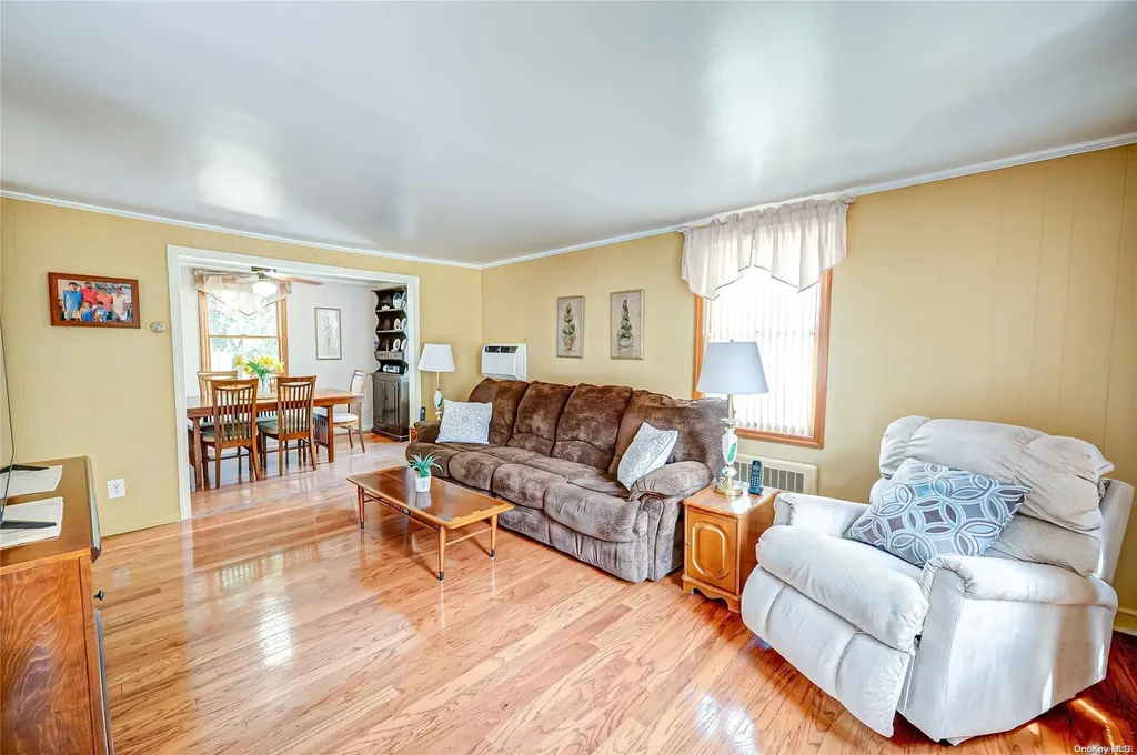 50 Norcross Avenue Bethpage NY 11714