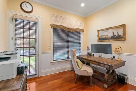 280 Southdown Road Lloyd Harbor NY 11743