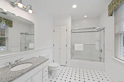 280 Southdown Road Lloyd Harbor NY 11743