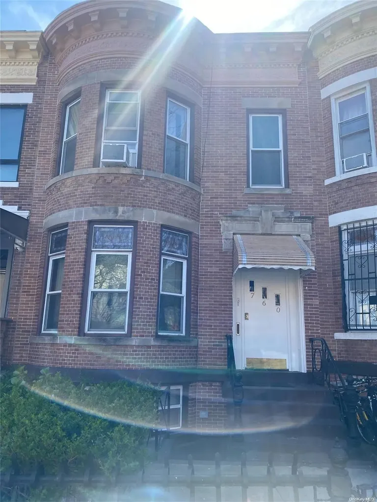 760 54th Street Brooklyn NY 11220