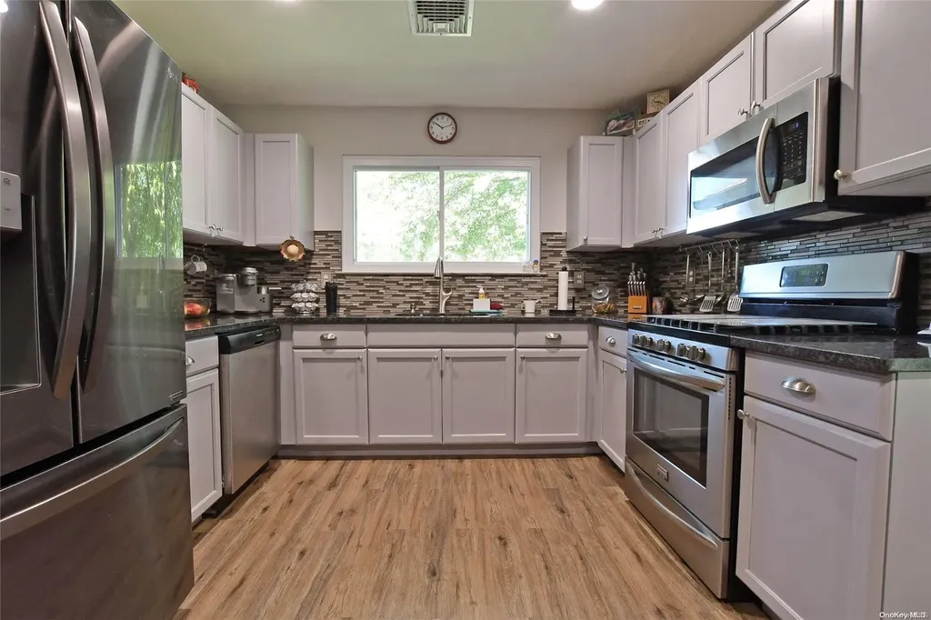 17 Kathleen Crescent Coram NY 11727
