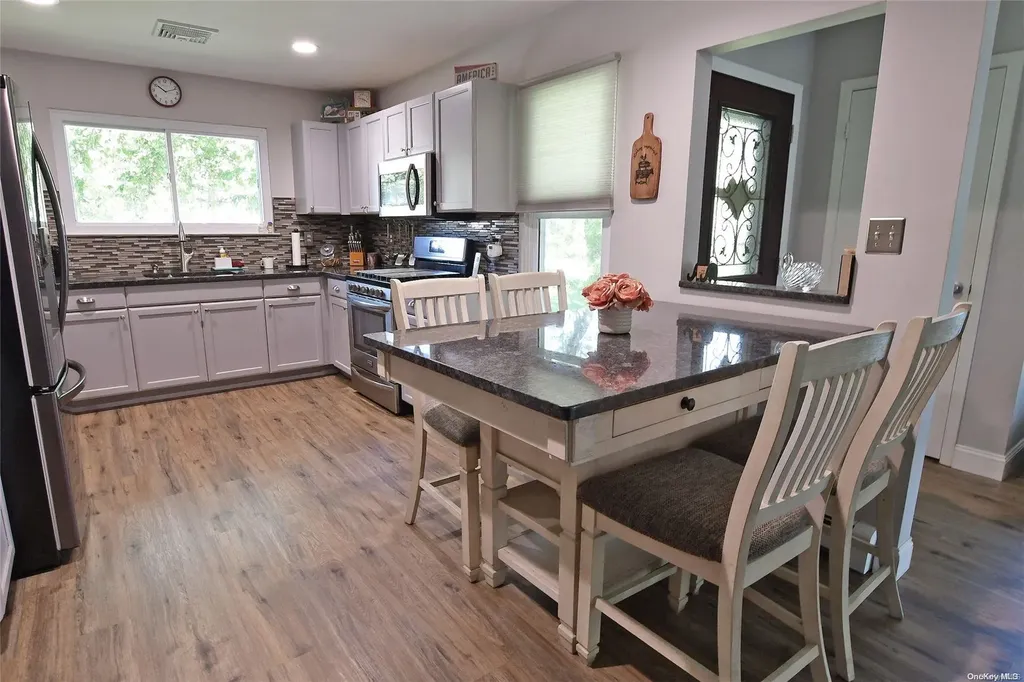 17 Kathleen Crescent Coram NY 11727