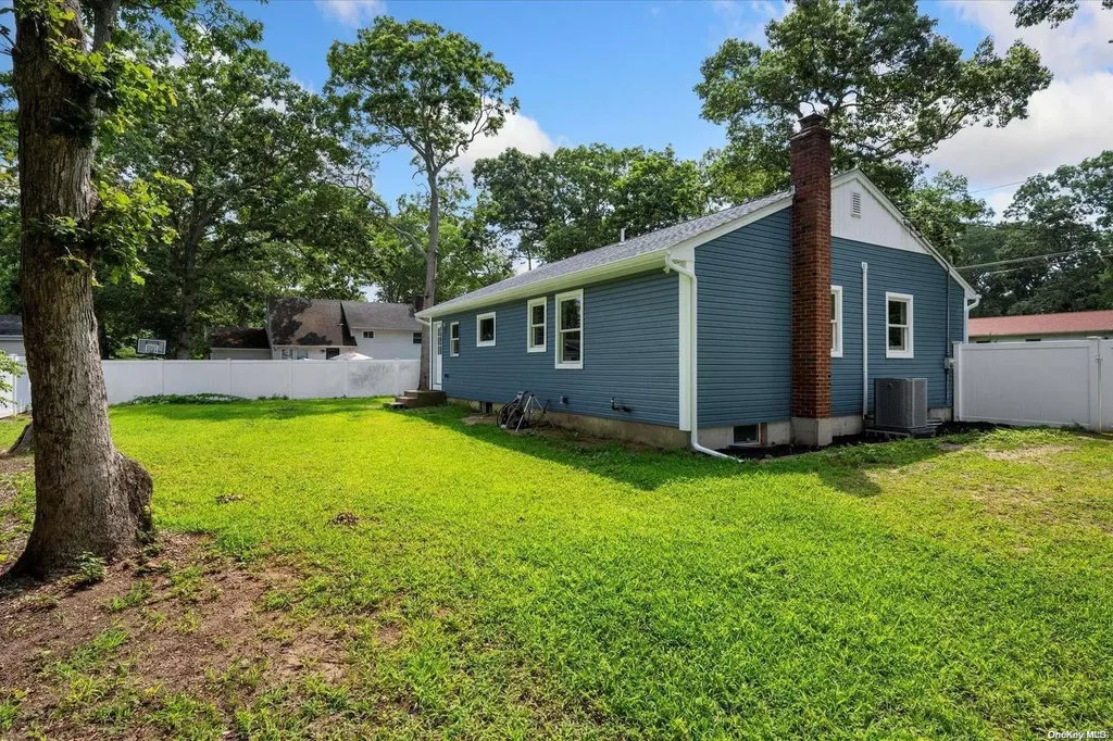 55 Pine Road Mastic Beach NY 11951