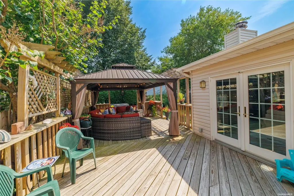 116 Burt Avenue Oceanside NY 11572