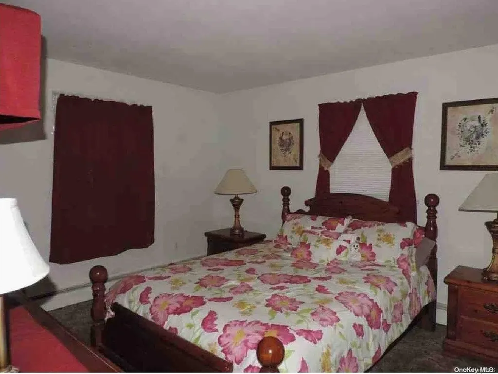 20 Seitz Terrace Poughkeepsie NY 12603