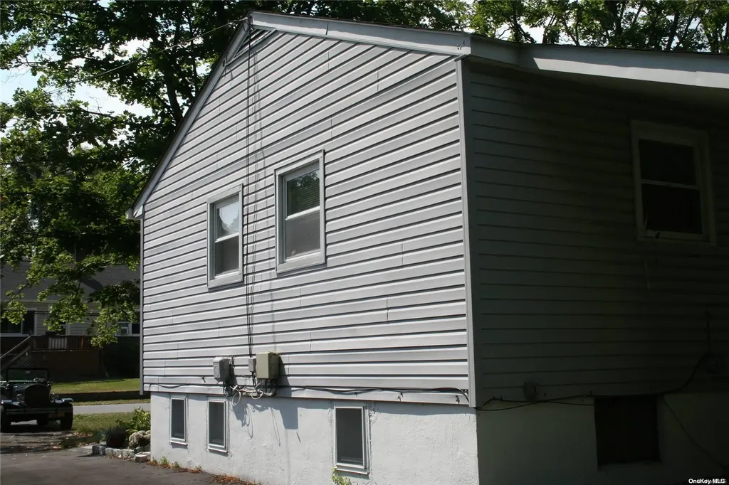 20 Seitz Terrace Poughkeepsie NY 12603