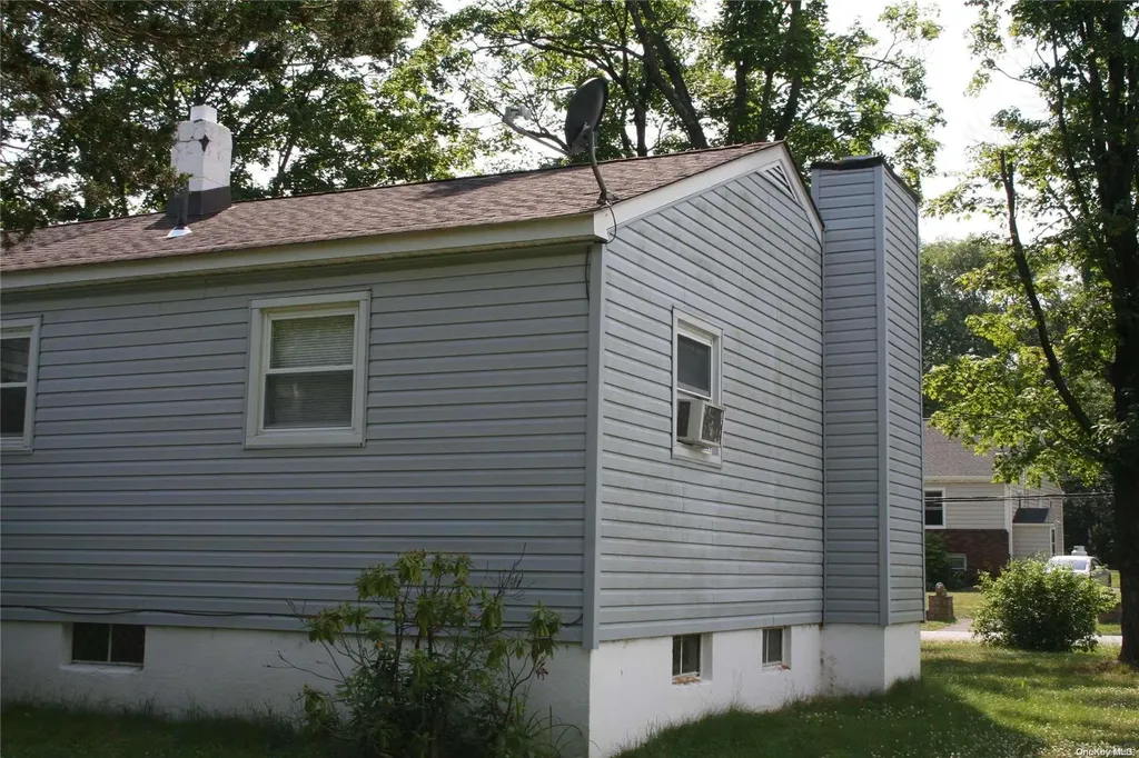 20 Seitz Terrace Poughkeepsie NY 12603