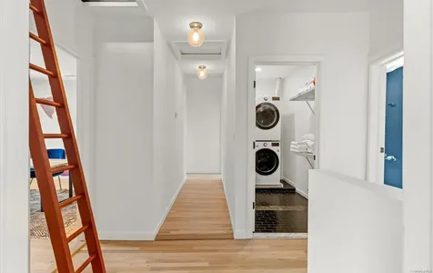 13 Hansen Place Sea Cliff NY 11579