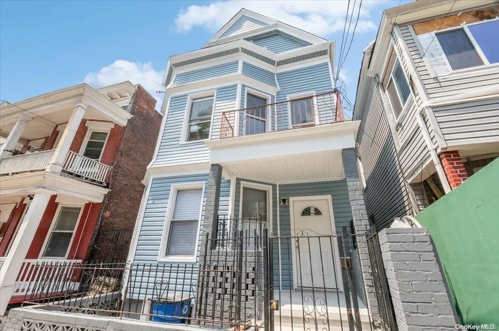 2673 Bainbridge Avenue Bronx NY 10458