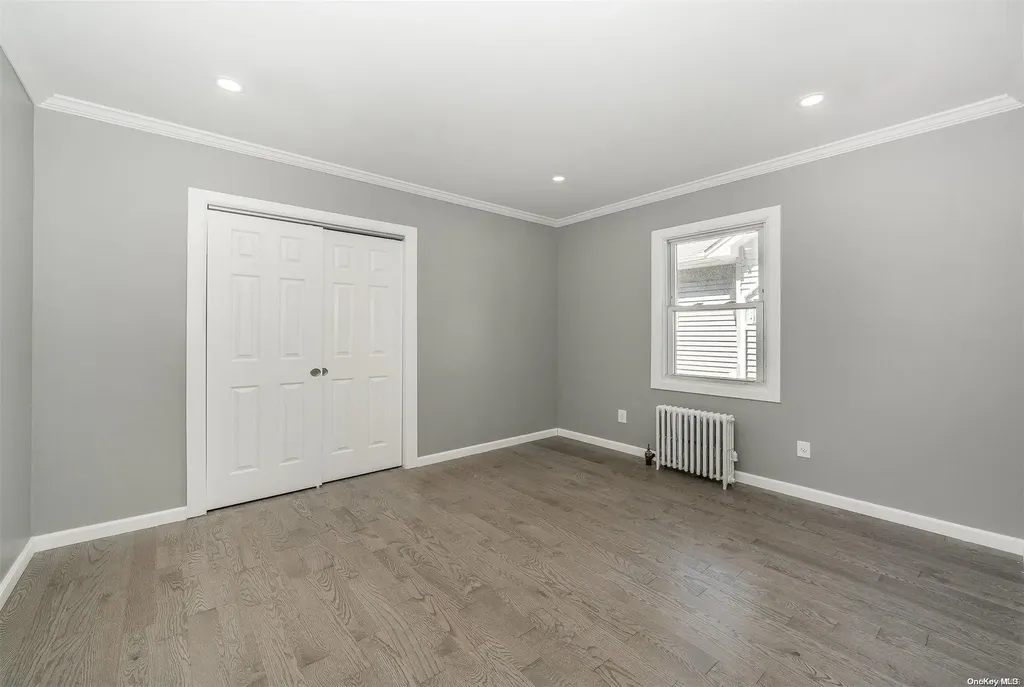 80 Evergreen Avenue Lynbrook NY 11563