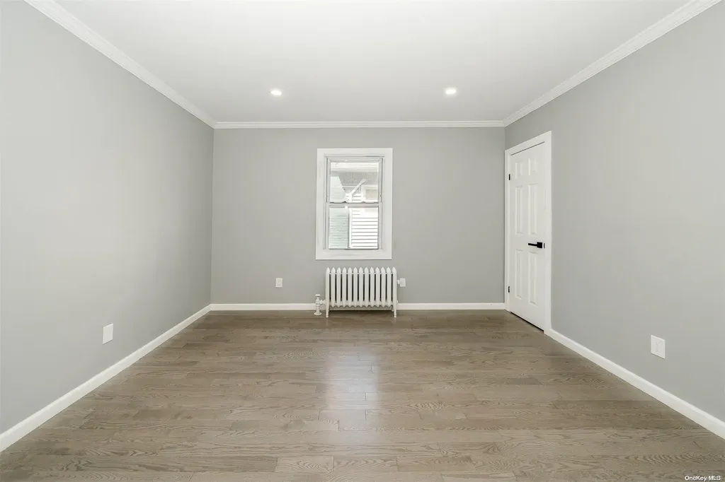80 Evergreen Avenue Lynbrook NY 11563