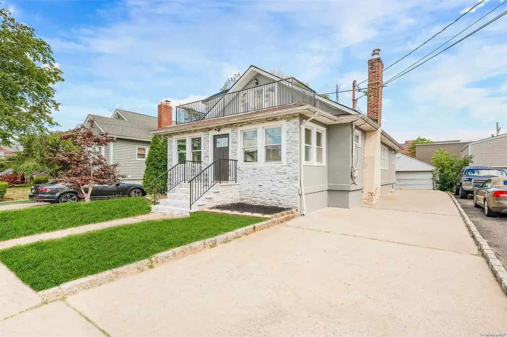 80 Evergreen Avenue Lynbrook NY 11563