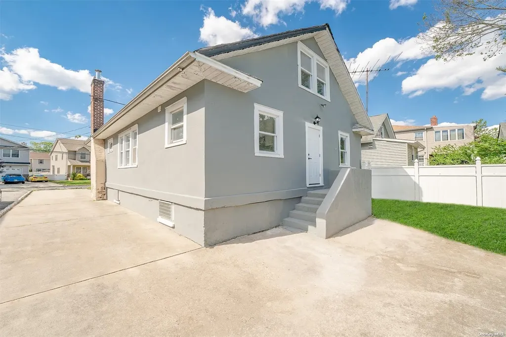 80 Evergreen Avenue Lynbrook NY 11563