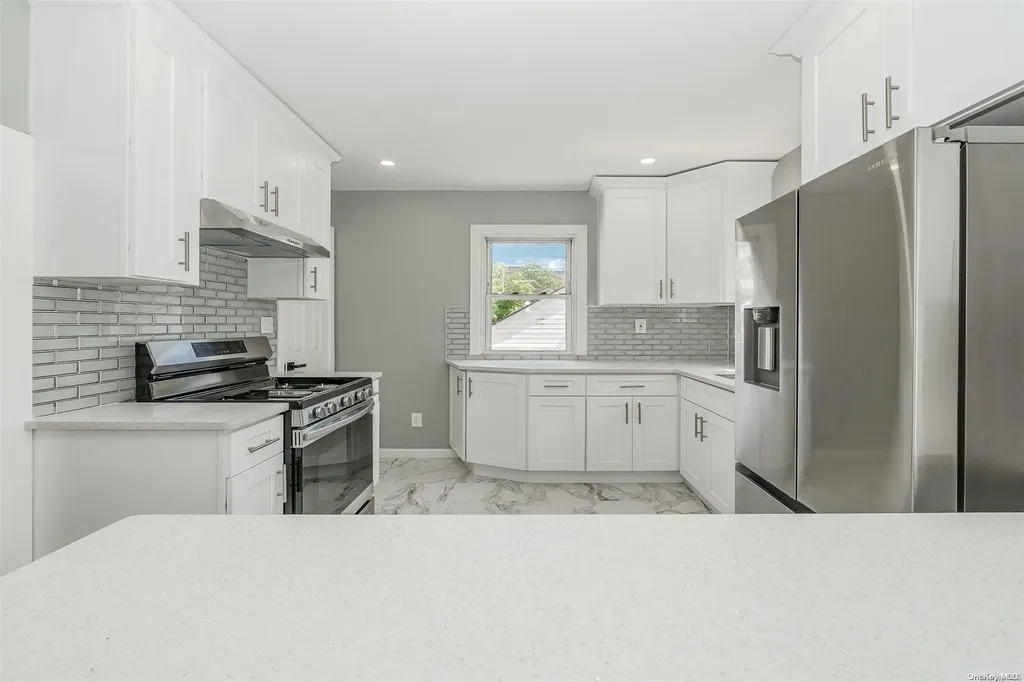 80 Evergreen Avenue Lynbrook NY 11563