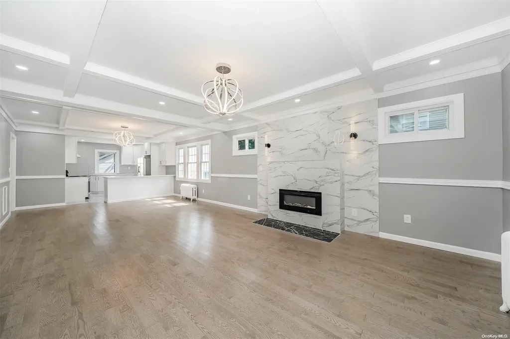 80 Evergreen Avenue Lynbrook NY 11563
