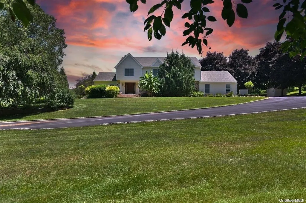 327 Old Mill Road Saint James NY 11780