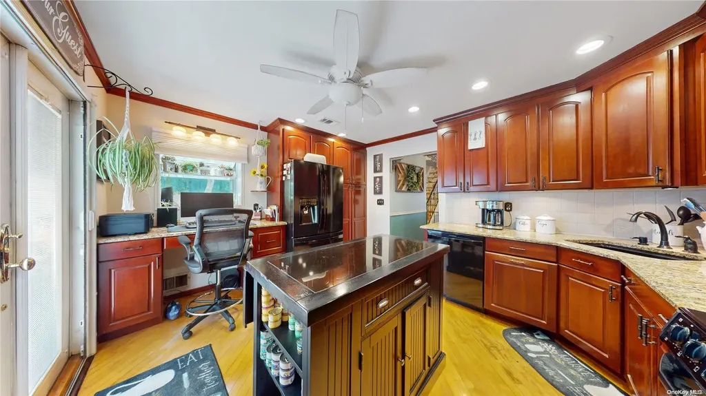 128 Cody Place Staten Island NY 10312