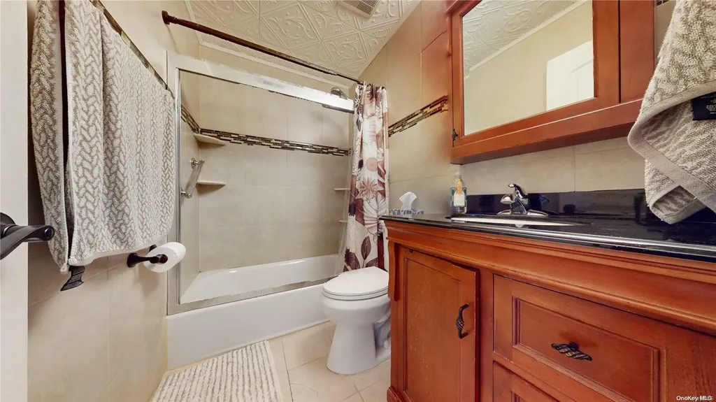 128 Cody Place Staten Island NY 10312