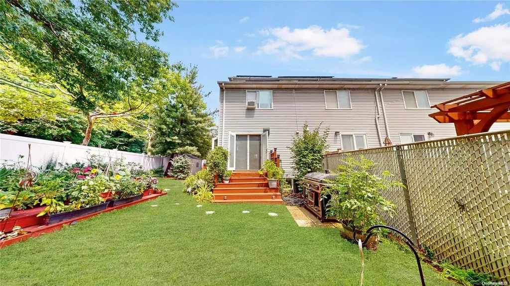 128 Cody Place Staten Island NY 10312