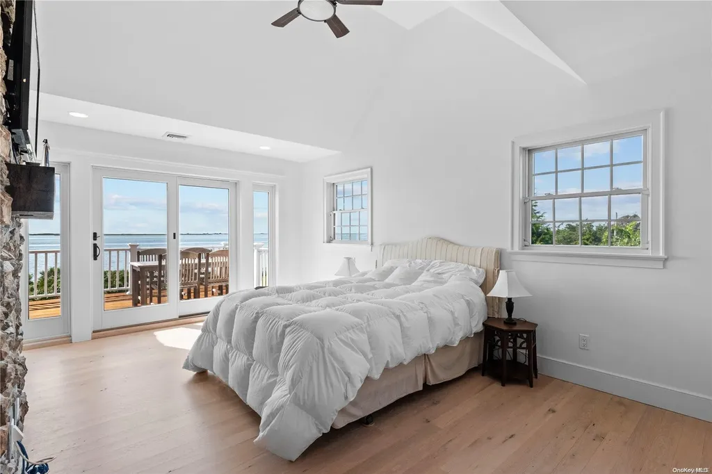 8 Gilbert Road Hampton Bays NY 11946
