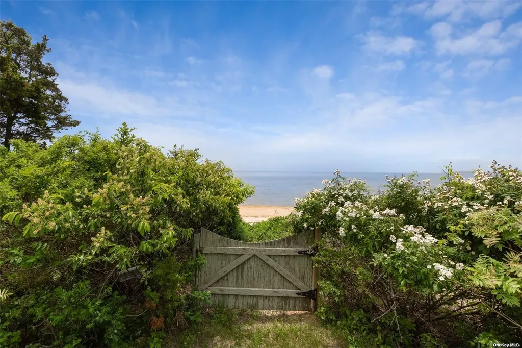 8 Gilbert Road Hampton Bays NY 11946