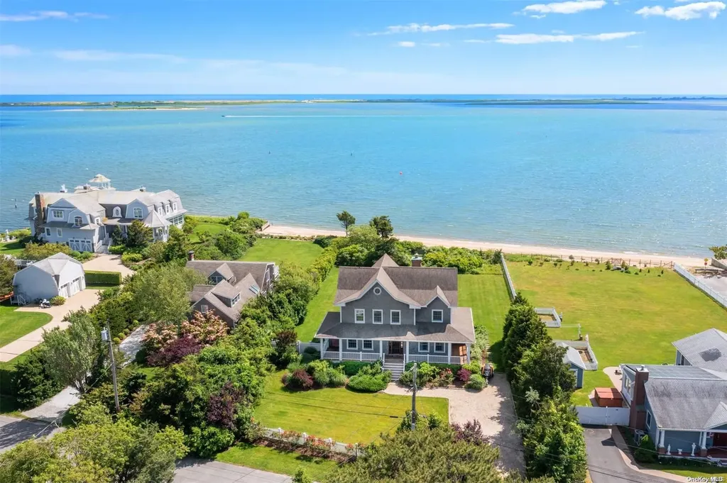 8 Gilbert Road Hampton Bays NY 11946