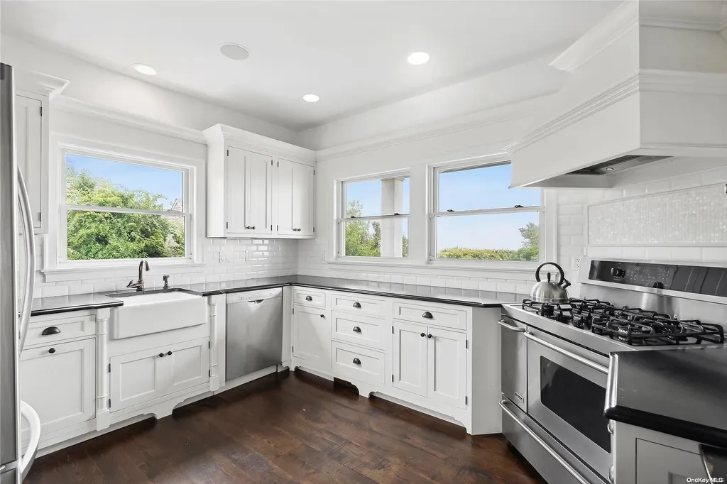 8 Gilbert Road Hampton Bays NY 11946