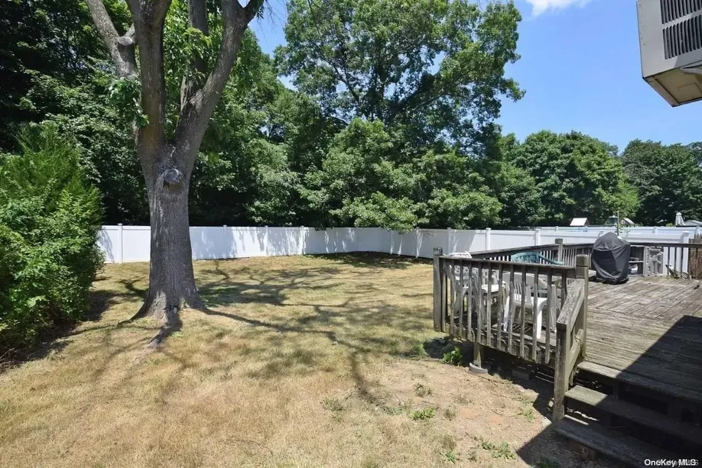 127 17th Street West Babylon NY 11704