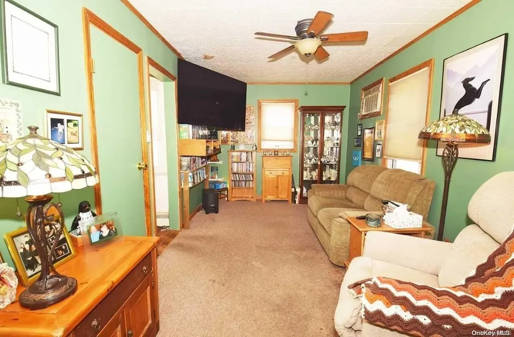 127 17th Street West Babylon NY 11704