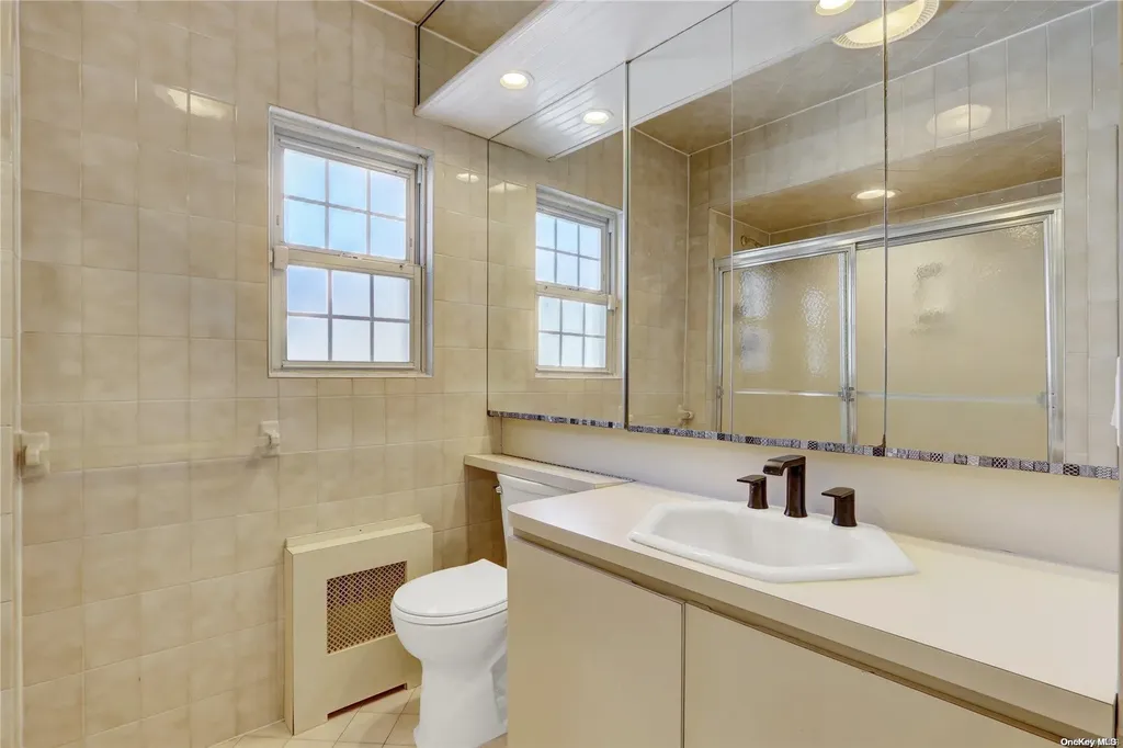 31 Adele Road Cedarhurst NY 11516