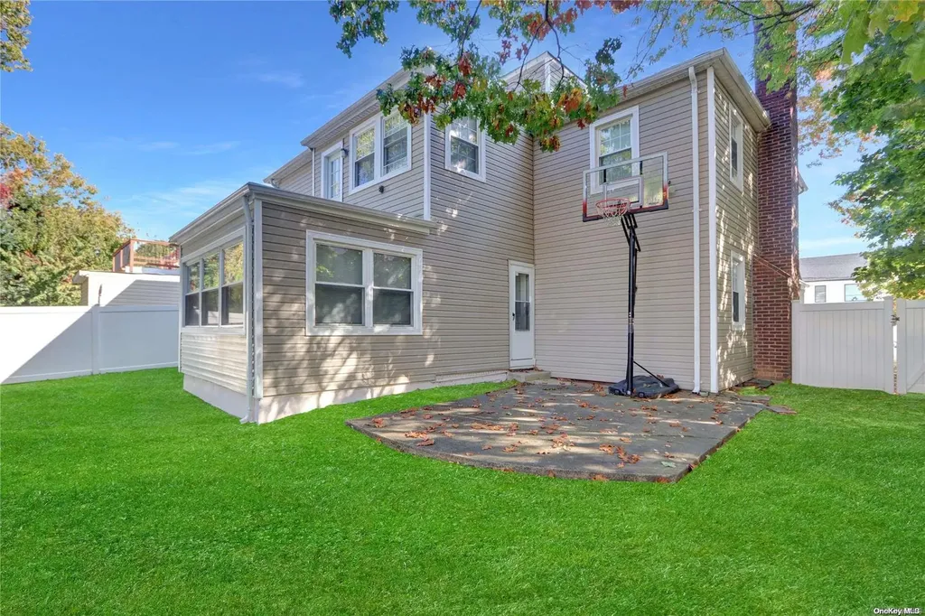 31 Adele Road Cedarhurst NY 11516